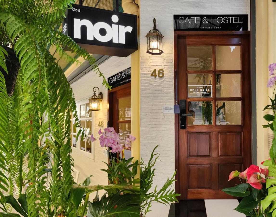 Noir Cafe And Hostel Chinatown Bangkok Extérieur photo