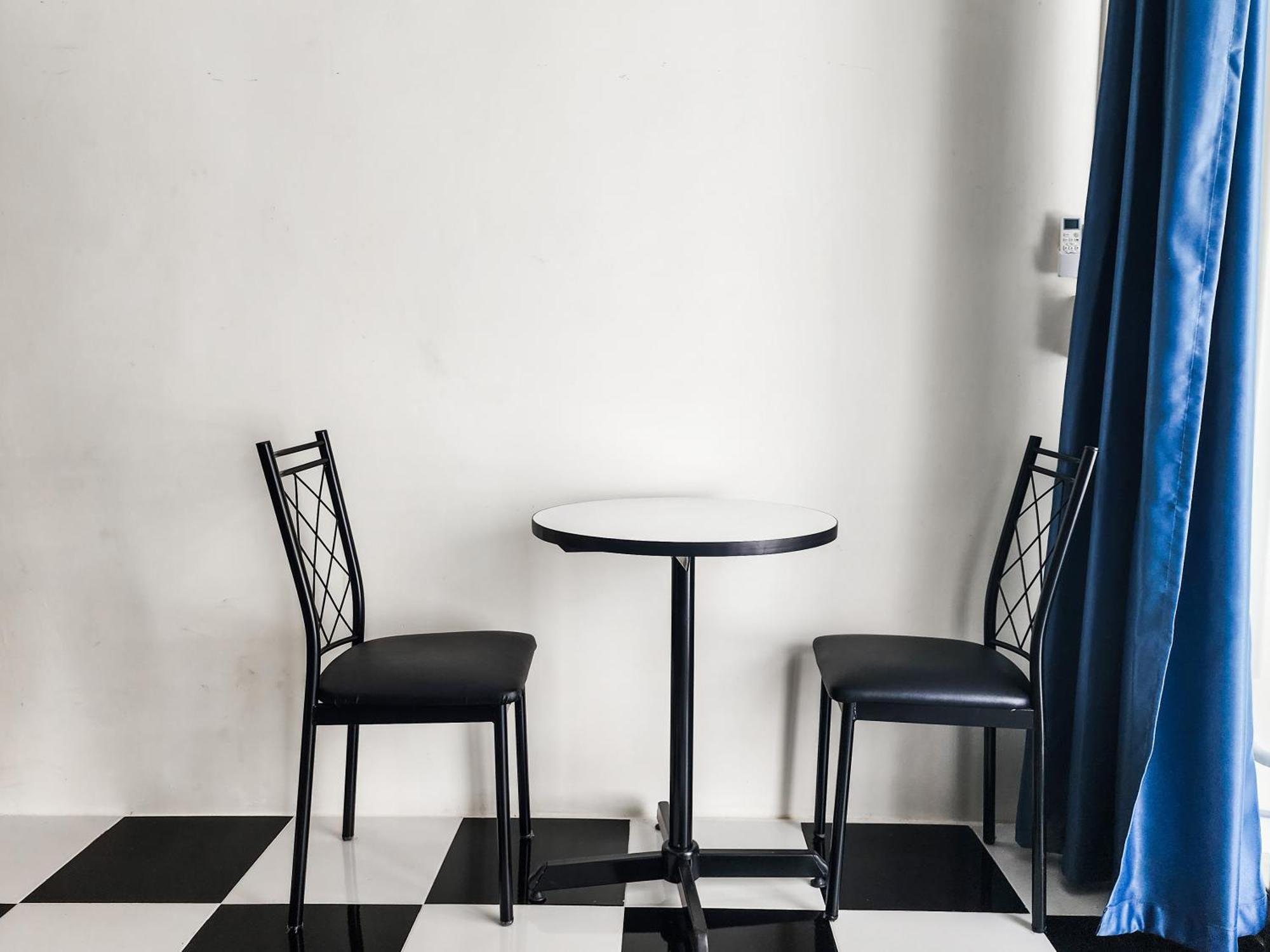 Noir Cafe And Hostel Chinatown Bangkok Extérieur photo